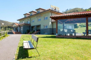  Hotel San Jorge  Нуева
